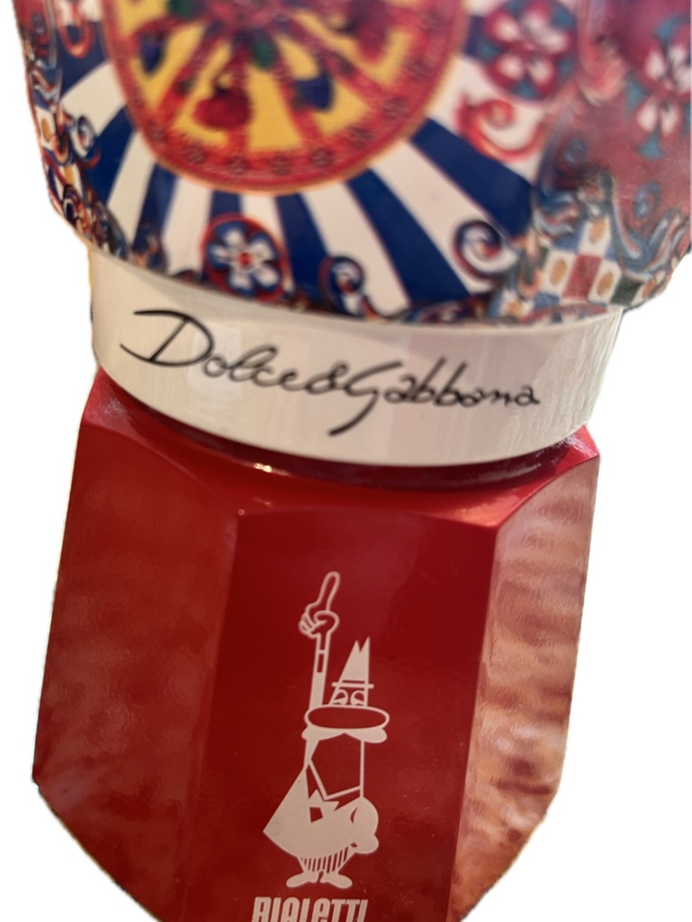 Bialetti x Dolce & Gabbana Moka 6-cup Stovetop Coffee Maker, Red Patterned - Picture 7 of 11